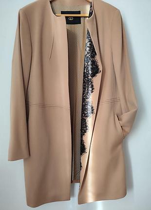 Пальто жіноче loro piana коротке бежеве