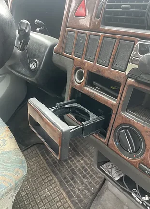 Подстаканник в пепельницу т4 фольцваген.volkswagen t4.