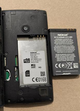 Nokia 520 с акб 2