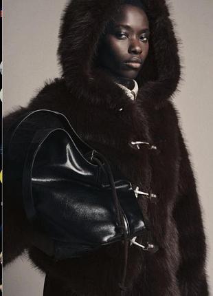 Шуба тепла zara 2