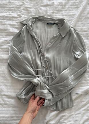 Розкішна блуза zara світла блискуча 5