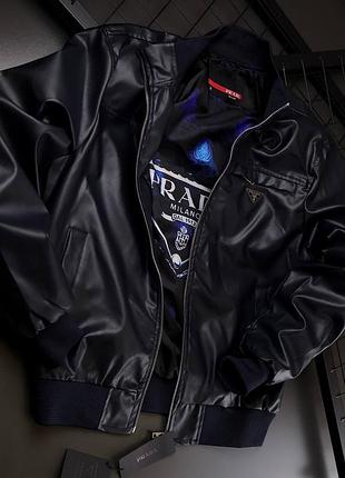 Чоловіча куртка prada в чорному кольорі 5
