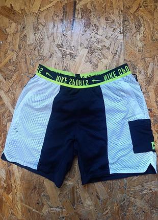 Оригінальні двосторонні спортивні шорти nike nsw reversible training shorts xl black white loose fit cj7645-010