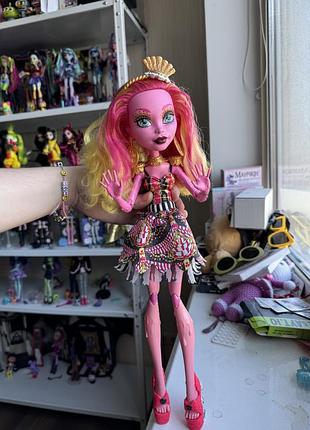 Monster high монстер хай цирк гуліопа