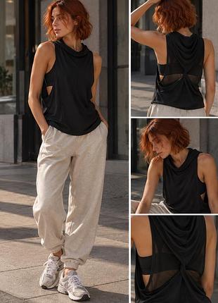 Крута спортивна майка на топ з широкими проймами від forever 21