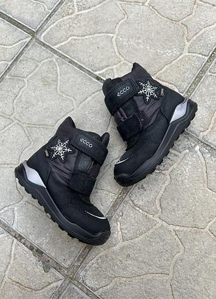 Фирменные зимние непромокаемые ботинки черевики на липучках ecco gore-tex 25p