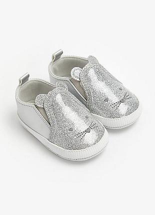Слипоны мокасины блестящие серебристые на девочку mothercare 3-6 мес / 16 размер / 10 см
