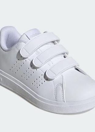 Кросівки adidas для дівчинки
