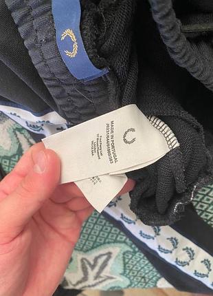 Штани від бренду fred perry 6