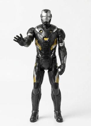 Ігрова фігурка велика iron man чорний костюм marvel месники 30 см зі звуком і світлом
