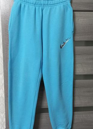 Фирменные спортивные штаны nike