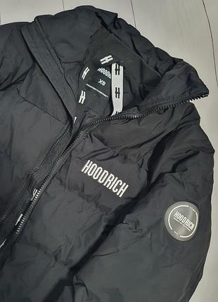 Чорна дута куртка бренда hoodrich.