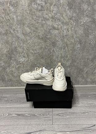 Кросівки  жіночі armani exchange monochromatic action leather metallic logo білий