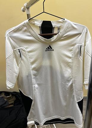 Футболка adidas clima360