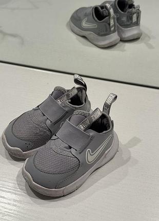 Кросівки nike