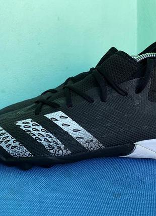 Сороконіжки adidas predator freak.3
