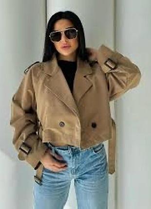Жіночий тренч prettylittlething укорочений двобортний бежевий