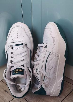 Жіночі кросівки бренду puma