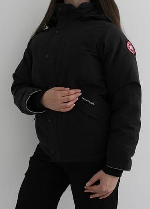 Неймовірно красива,оригінальна пухова куртка від canada goose чорного кольору