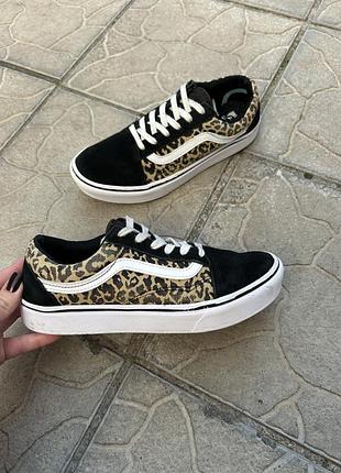 Фирменные кеды кеды замшевые с леопардовым принтом оригина vans 38p