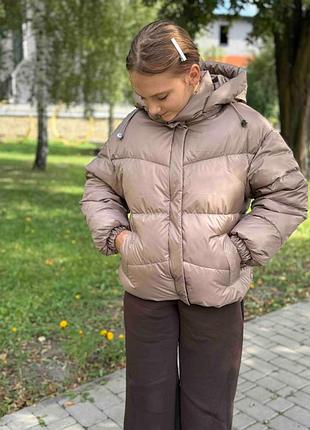 Весняна куртка для дівчинки