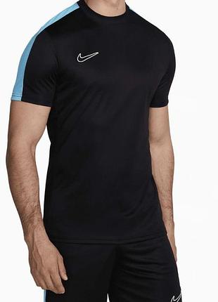 Черная спортивная футболка nike dri-fit на рост 158-170 оригинал