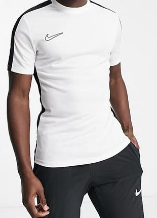 Спортивная футболка nike dri-fit размер xs оригинал