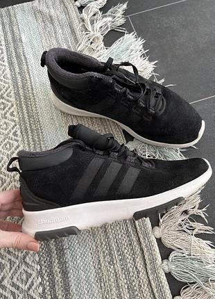 Кросівки adidas чорні, розмір 40, утеплені