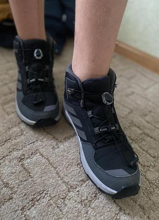 Продам трекінгові термо-черевики adidas terrex ax4r