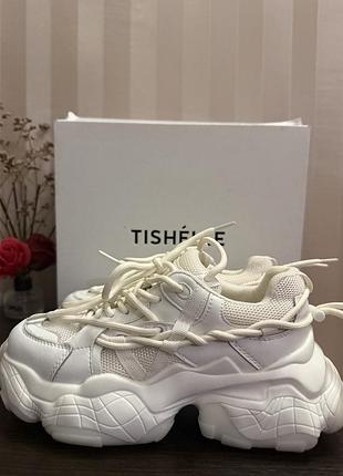 Кросівки  укр бренду tishélle