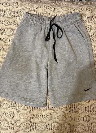 Шорти nike сірі спортивні