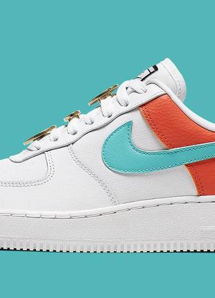 Кроссовки женские nike air force 1 low se белые/оранжевые (найк аир форс лоу си, кросівки)