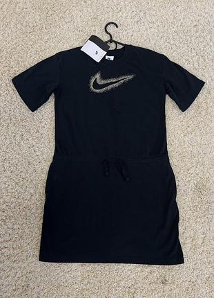 Жіноча туніка nike чорна з коротким рукавом