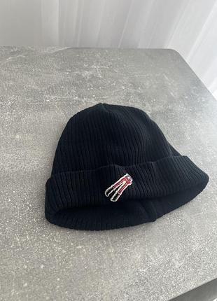 Шапка  тепла b50 moncler