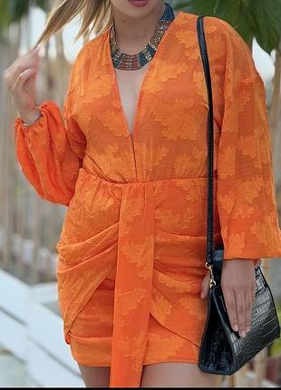 Яскрава мінісукня asos з драпуванням та вирізом (нова з етикеткою, xs-s)