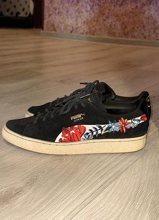 Юбілейні колекційні puma suede hyper embelished кросівки жіночі замшеві шкіряні з квітковою вишивкою оригінал