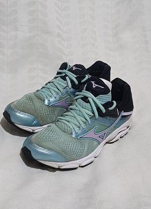 Жіночі бігові кросівки mizuno wave inspire 15