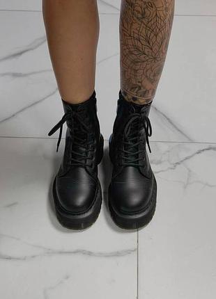 Черевики жіночі dr. martens чорні шкіряні