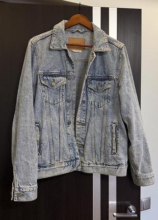 Чоловічий джинсовий піджак pull&bear світло-блакитний розмір s