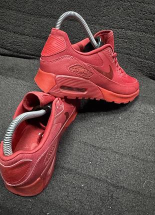 Кросівки жіночі nike