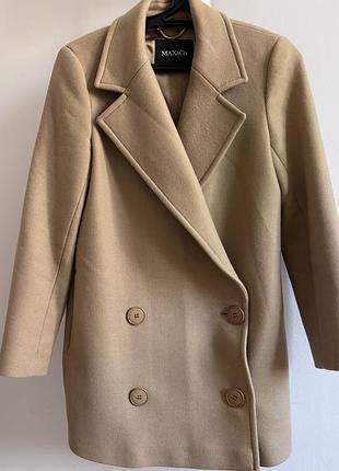 Бежевое пальто max &amp; Co max mara