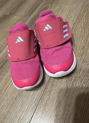 Кросівки для дівчинки adidas рожеві, розмір 27, устілка 17 см