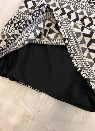 Стильна жакардова спідниця m&s, р. м 2