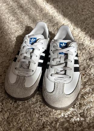 Дитячі кросівки adidas samba, розмір 27