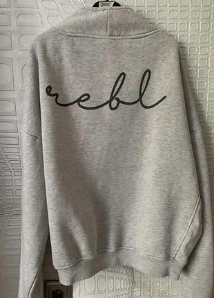 Класний теплий світшот r.e.b.l 3