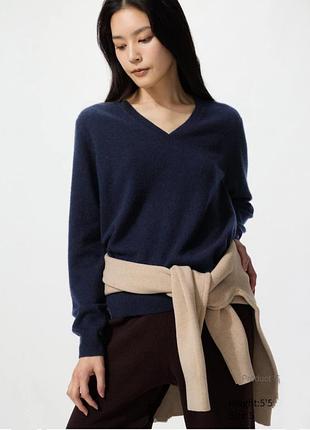 Жіночий кашеміровий светр uniqlo темно синього кольору розмір xs