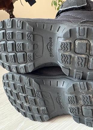 Quechua (decathlon) серії waterproof 5
