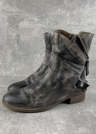 Авангардные кожаные ботинки avant garde opuim maison margiela type painted faded leather boots
