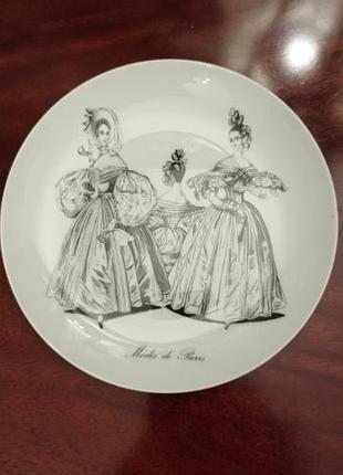 Красивая настенная тарелка fürstenberg "mode 1835". диаметр 16.5см.