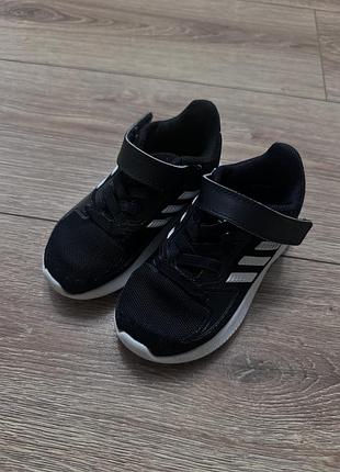 Кросівки adidas